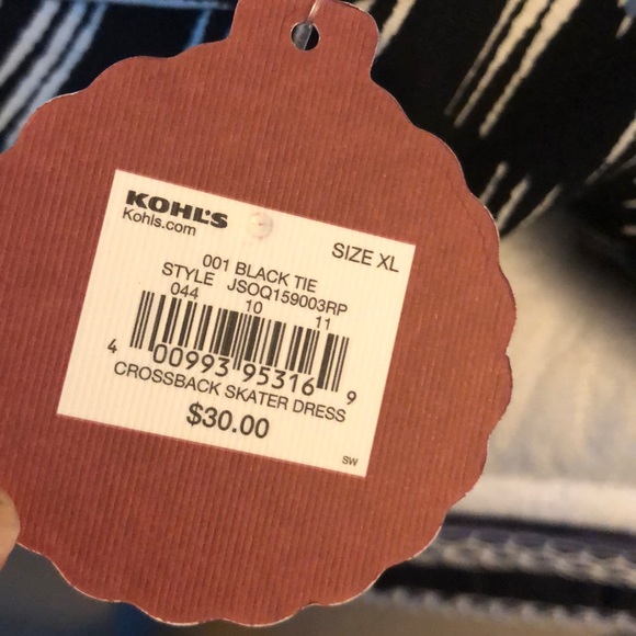 Black pattern crossback skater dress - Picture 4 of 5